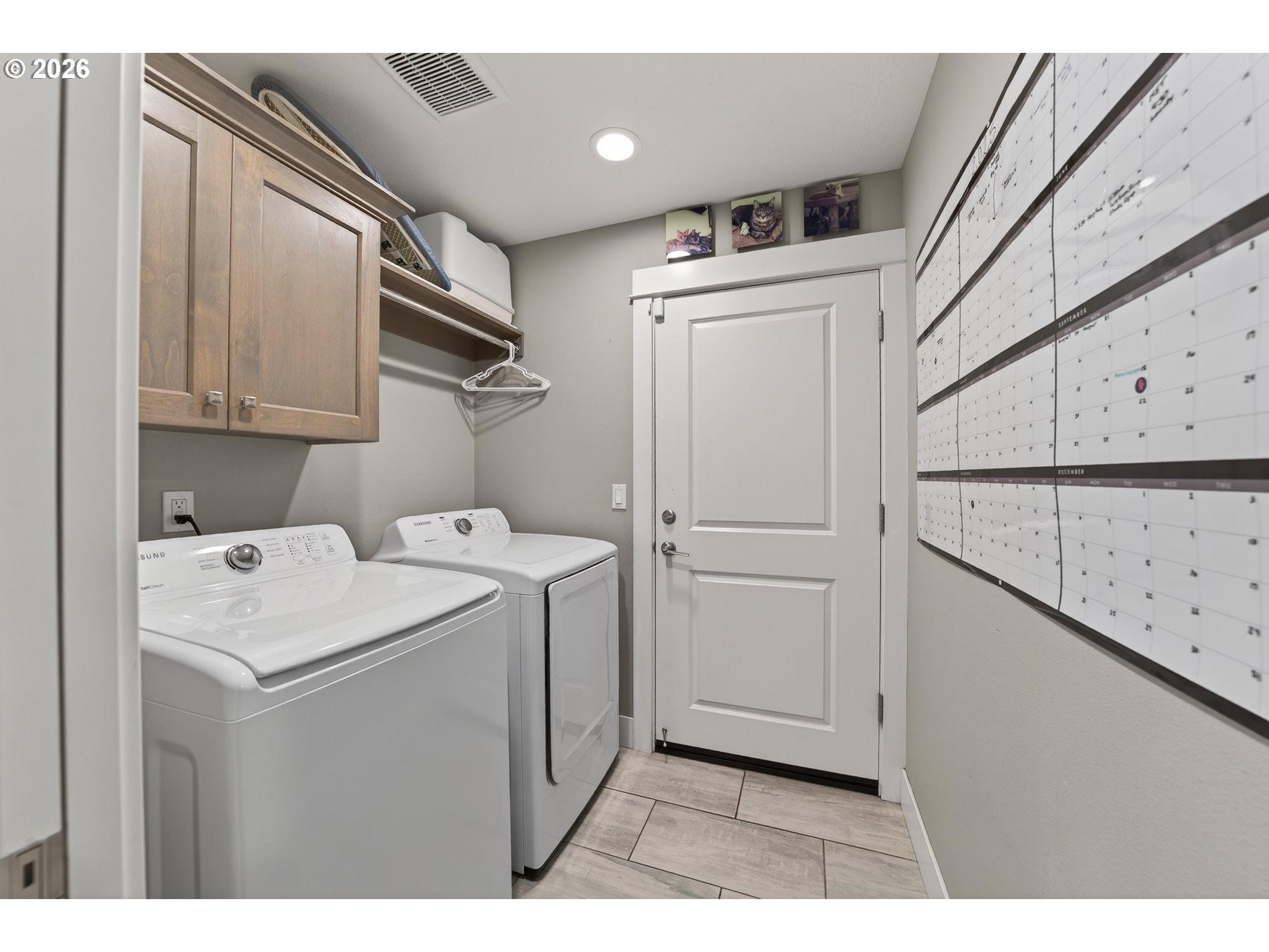 601 Southeast Rose Ridge Drive Winston, OR 97496 - Photo 24 of 40 a utility room with dryer and washer