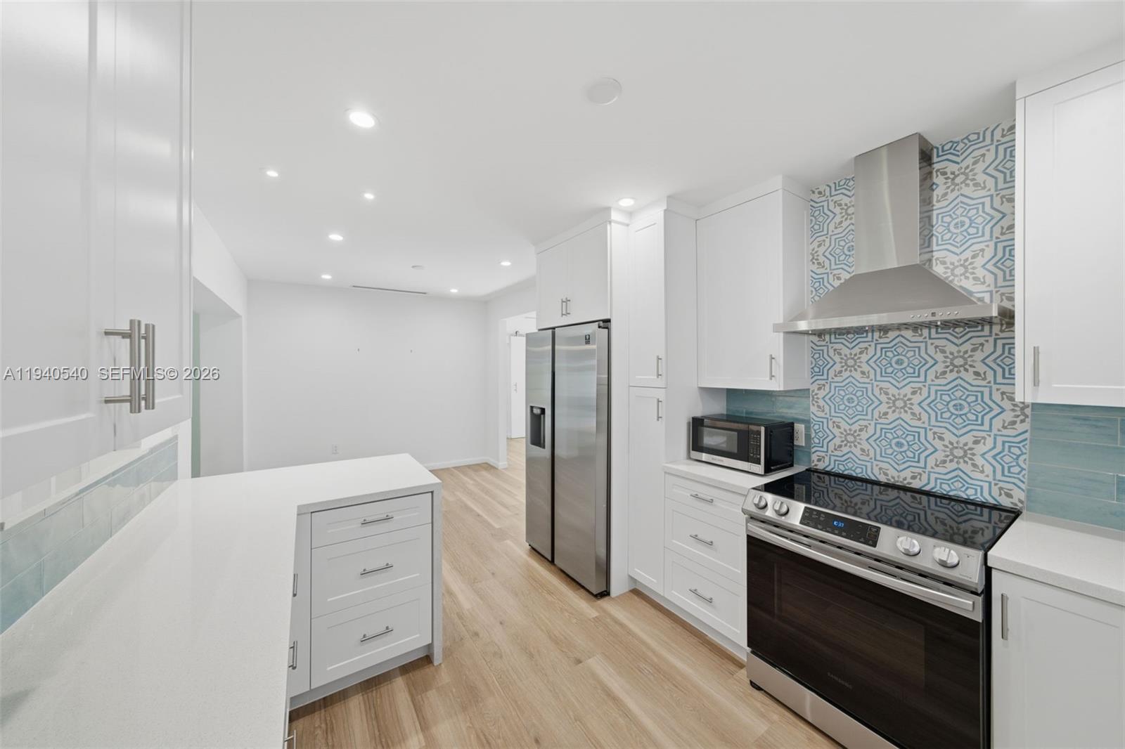 3681 Southwest 21st Street Miami, FL 33145 - Photo 16 of 50