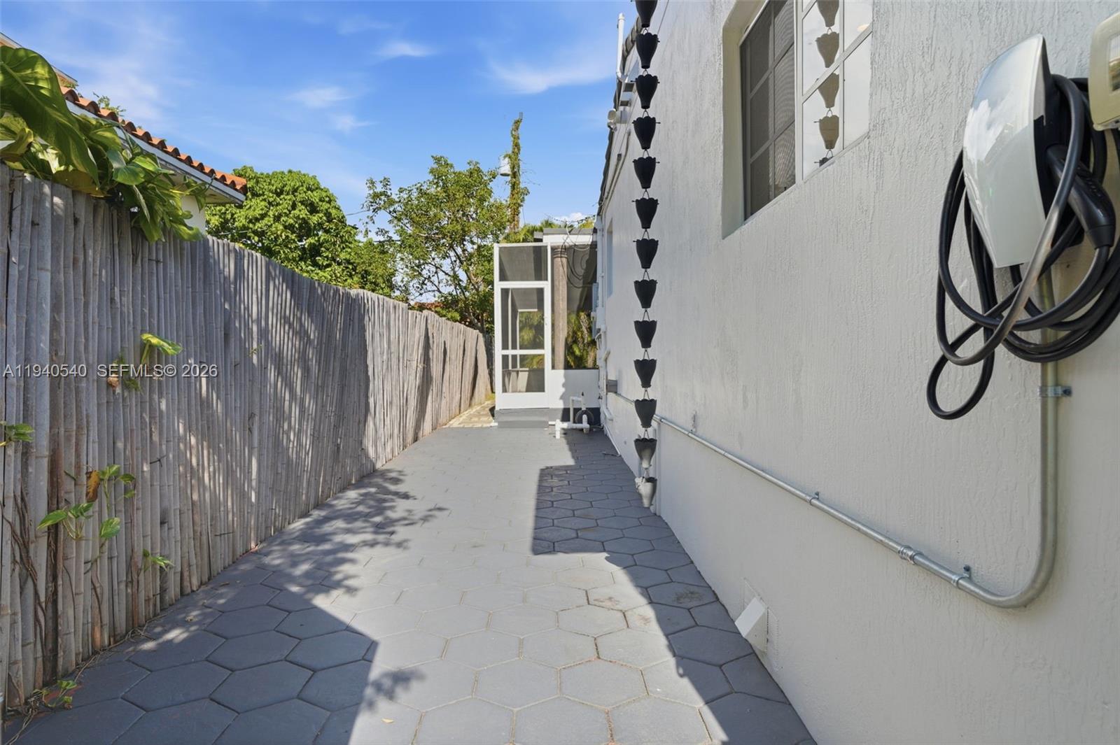 3681 Southwest 21st Street Miami, FL 33145 - Photo 40 of 50