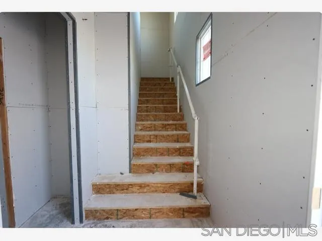 204 Blended Place Fallbrook, CA 92028 - Photo 7 of 18 a view of entryway