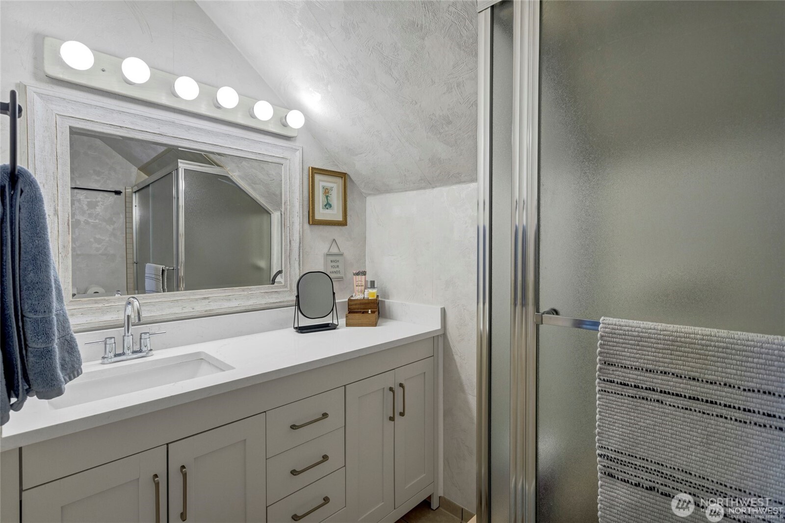 6502 Avondale Road Southwest, Unit 4 Lakewood, WA 98499 - Photo 25 of 32