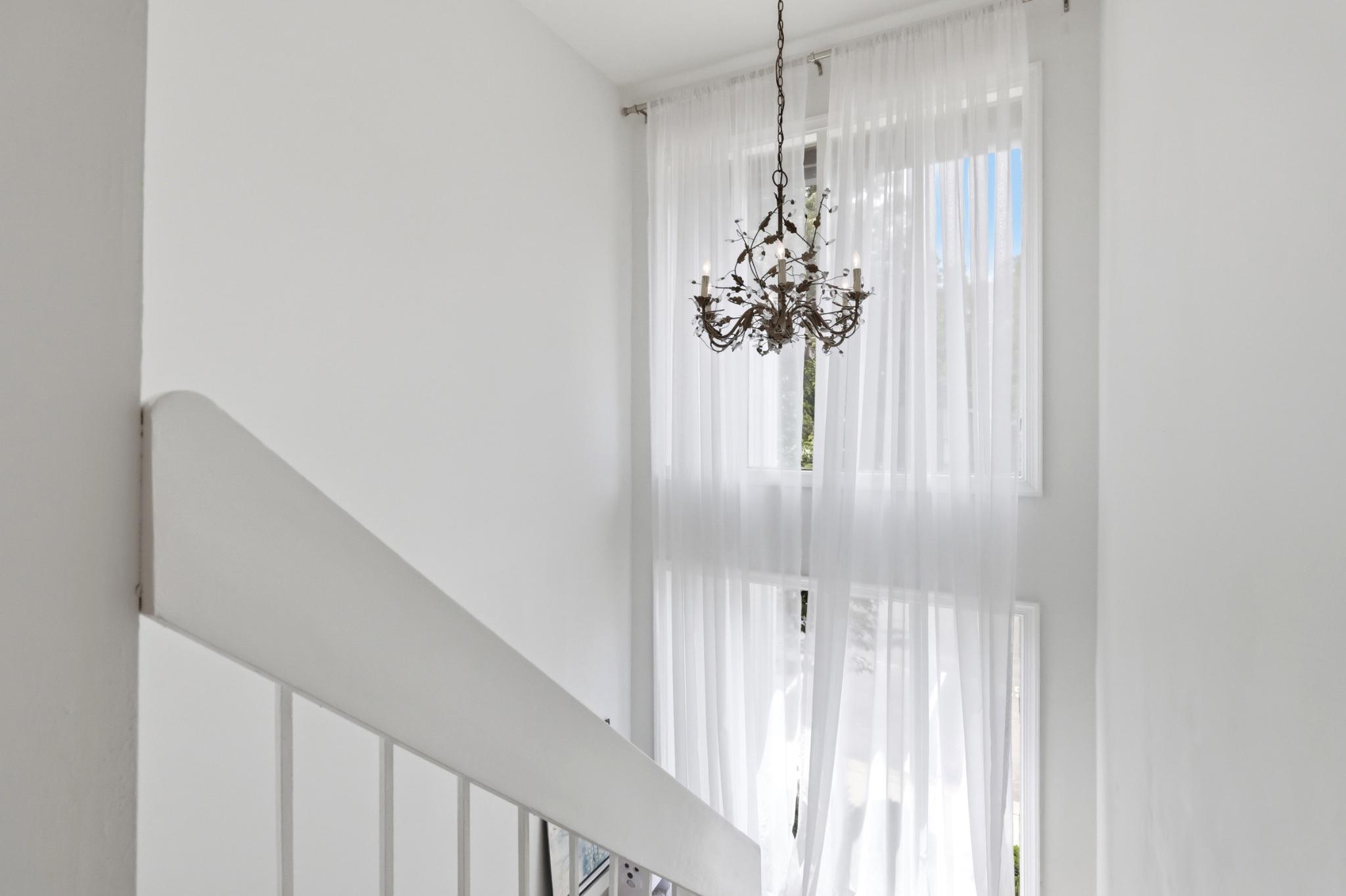 2260 Covent Gardens Court Reston, VA 20191 - Photo 18 of 42 Elegant staircase with high ceiling