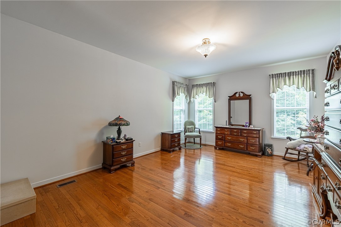 125 Jesse's Way Farmville, VA 23901 - Photo 21 of 42 a living room with furniture and a large window