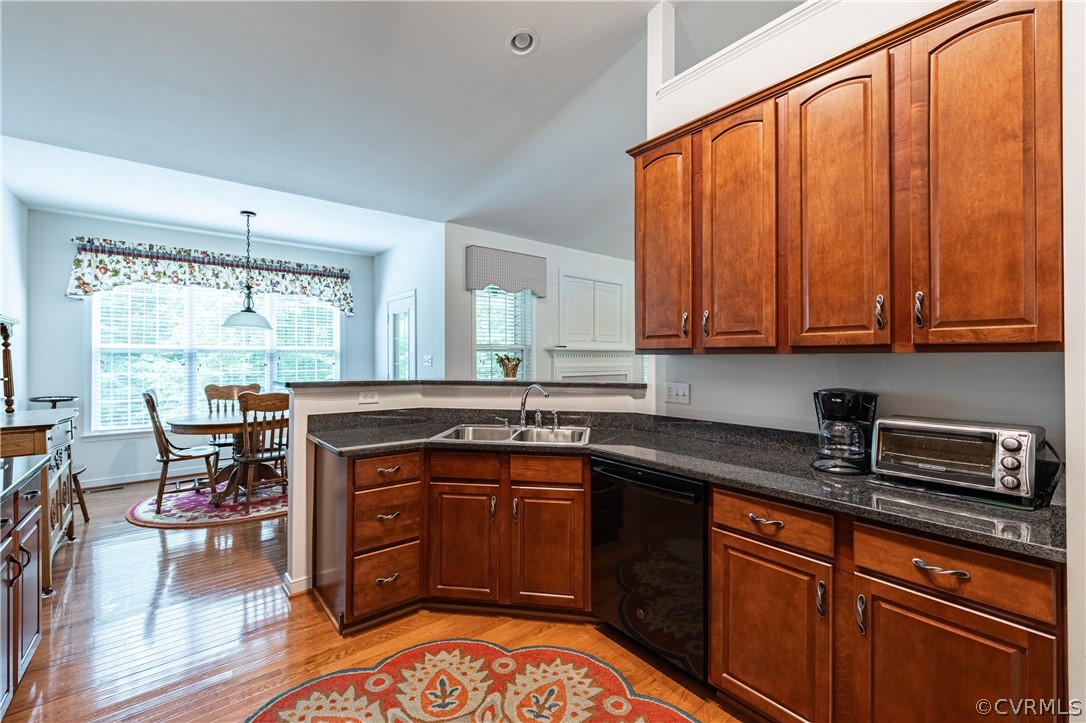 125 Jesse's Way Farmville, VA 23901 - Photo 9 of 42 a kitchen with stainless steel appliances granite countertop a sink and cabinets