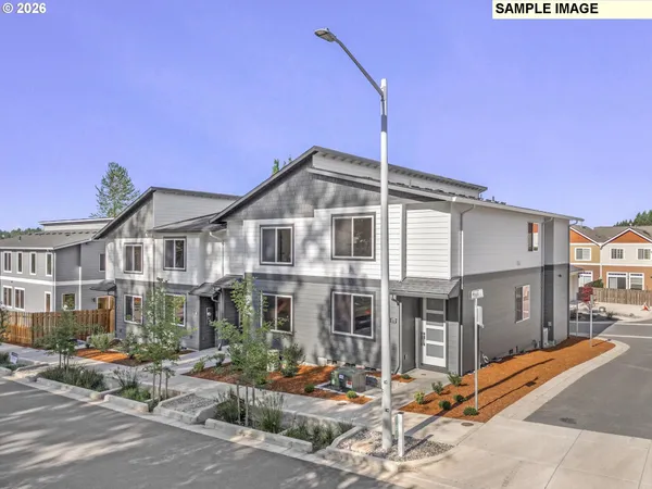 $419,947 | 137 Northwest Mawrcrest Avenue, Gresham, OR 97030