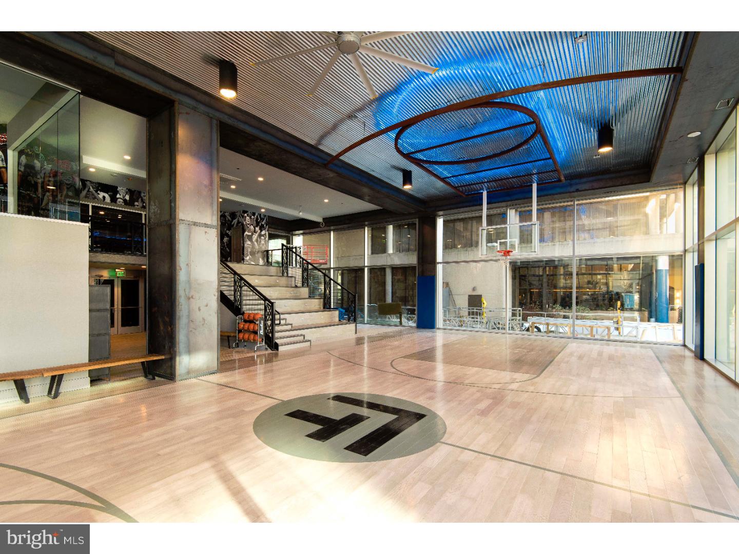 200 North 16th Street, Unit PH19 Philadelphia, PA 19102 - Photo 5 of 24