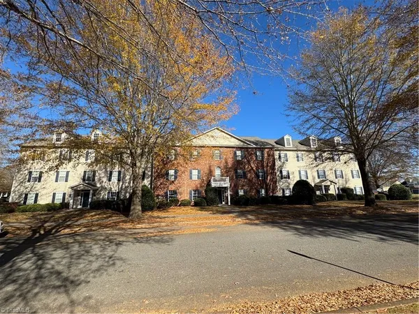 $200,000 | 107 Oak Wind Drive, Unit 102, Advance, NC 27006