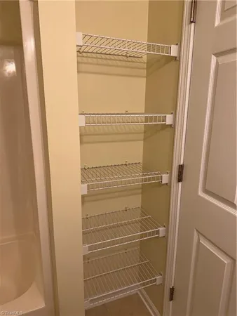 $190,000 | 107 Oak Wind Drive, Unit 102, Advance, NC 27006