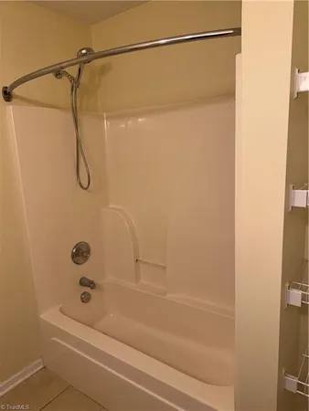 $190,000 | 107 Oak Wind Drive, Unit 102, Advance, NC 27006