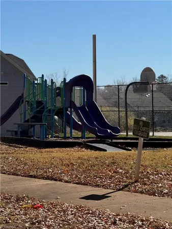 $190,000 | 107 Oak Wind Drive, Unit 102, Advance, NC 27006