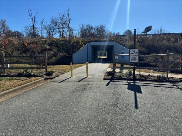 $190,000 | 107 Oak Wind Drive, Unit 102, Advance, NC 27006