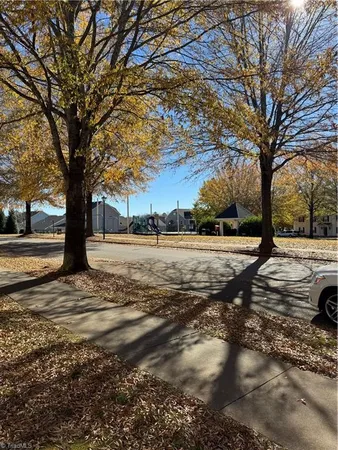 $190,000 | 107 Oak Wind Drive, Unit 102, Advance, NC 27006