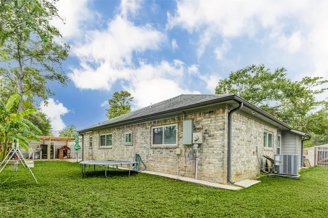 $2,100 | 23010 Bayleaf Drive, Spring, TX 77373