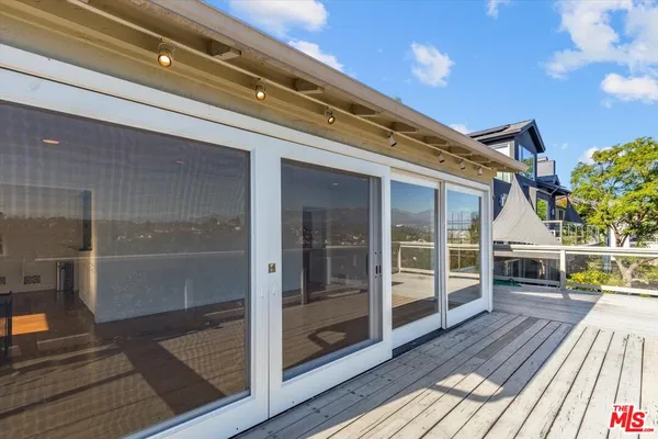 $8,995 | 2258 Moreno Drive, Los Angeles, CA 90039