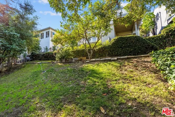 $8,995 | 2258 Moreno Drive, Los Angeles, CA 90039