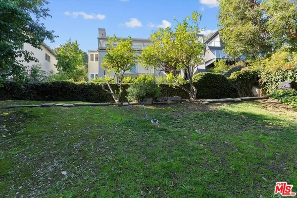 $8,995 | 2258 Moreno Drive, Los Angeles, CA 90039