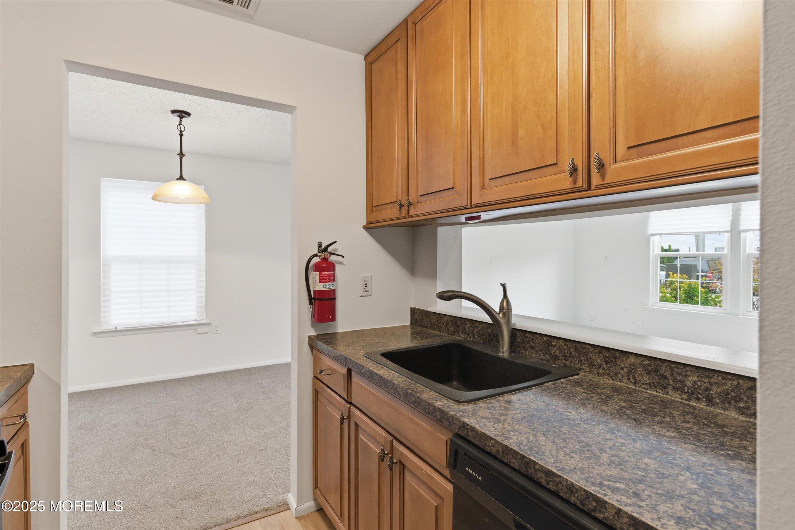 602 Violet Lane Jackson, NJ 08527 - Photo 13 of 28 13-Kitchen 1c