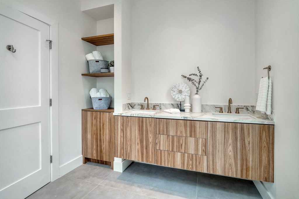 47 Bay State Road, Unit 2 Cambridge, MA 02138 - Photo 18 of 24 Gallery Image 18