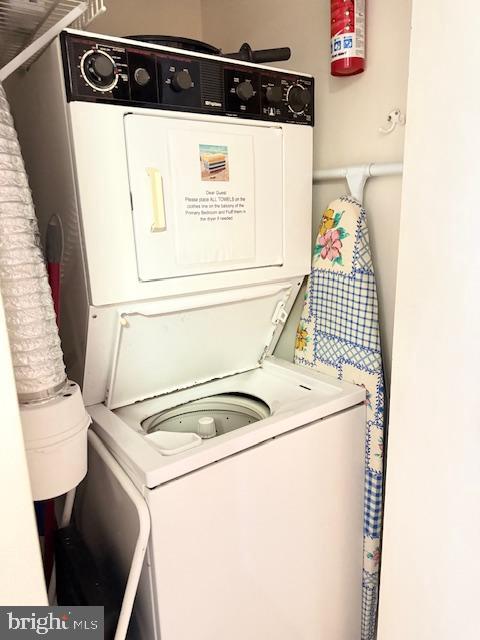 14401 Tunnel Avenue, Unit 262 Ocean City, MD 21842 - Photo 14 of 14 a utility room with dryer and washer