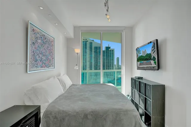 $6,900 | 2711 South Ocean Drive, Unit 2306, Hollywood, FL 33019