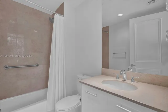 $6,900 | 2711 South Ocean Drive, Unit 2306, Hollywood, FL 33019