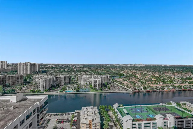 $6,900 | 2711 South Ocean Drive, Unit 2306, Hollywood, FL 33019