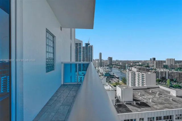 $6,900 | 2711 South Ocean Drive, Unit 2306, Hollywood, FL 33019