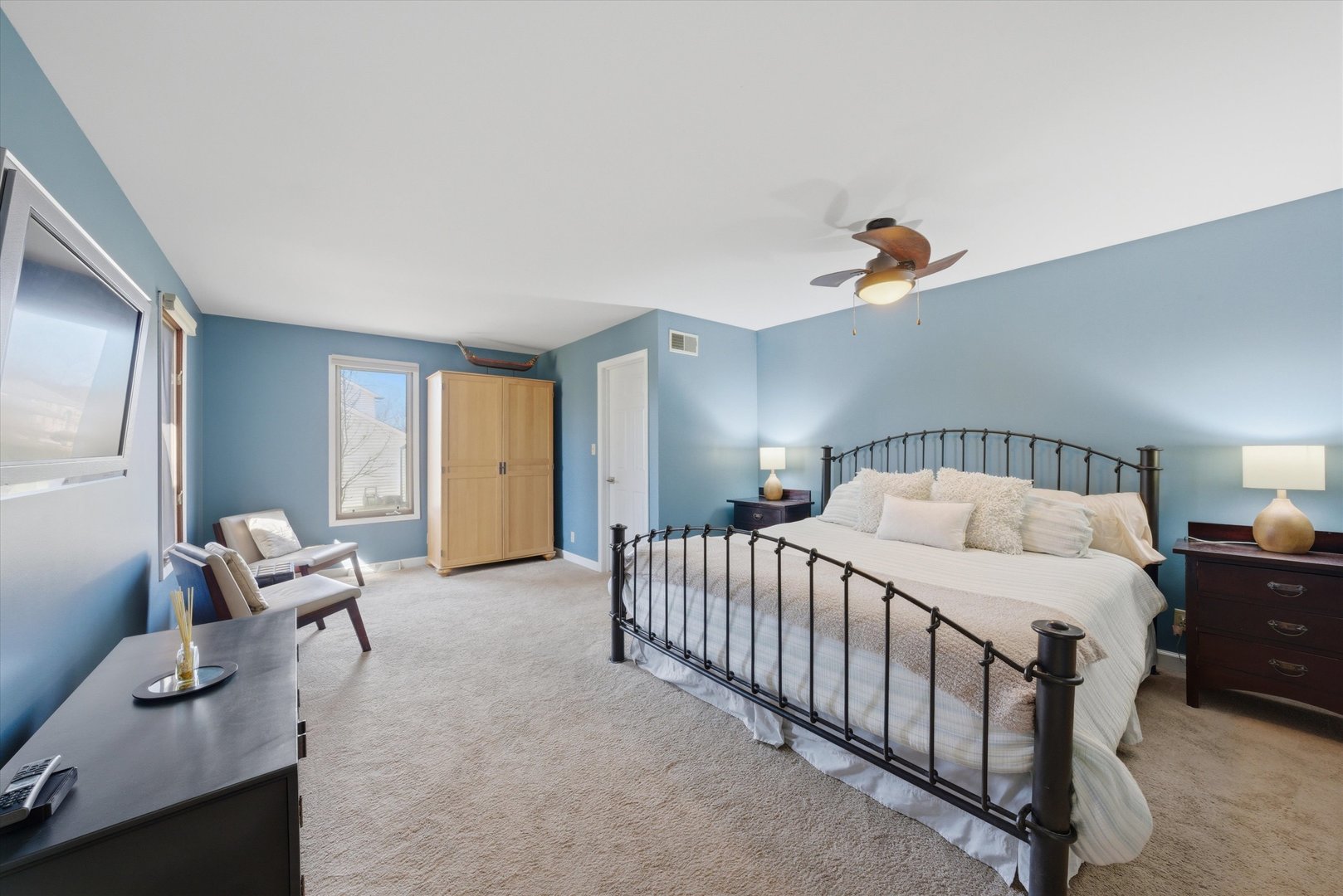 24346 South Timberline Trail Crete, IL 60417 - Photo 17 of 31 a bedroom with a bed and wooden floor