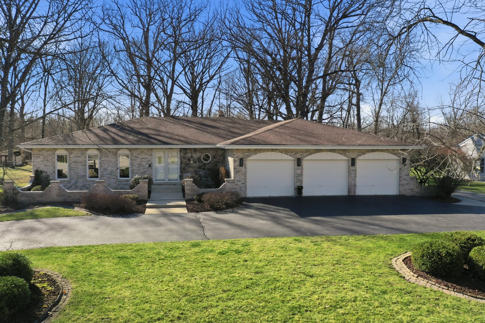 24346 South Timberline Trail Crete, IL 60417 - Photo 28 of 31 a view of a house with backyard and sitting area