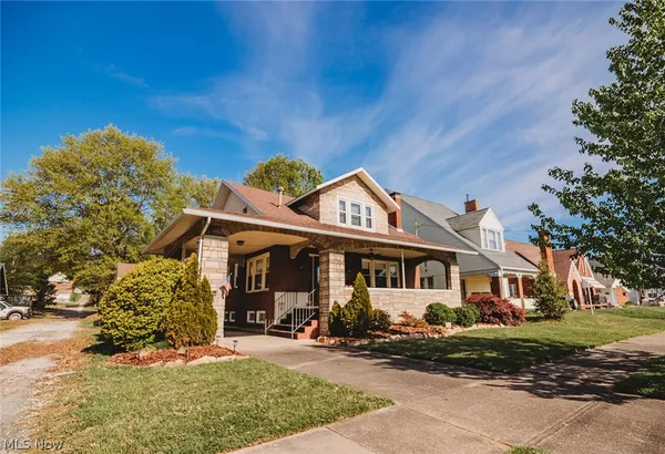 $325,000 | 2107 Park Avenue, Parkersburg, WV 26101
