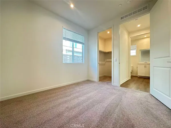 $3,500 | 16052 Montenegro Lane, Fontana, CA 92336