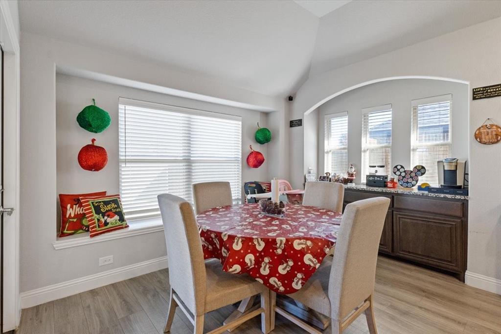 4209 Misty Ridge Street Mesquite, TX 75181 - Photo 23 of 40 a dining room with furniture and window