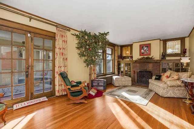 $650,000 | 1024 South Broadway Street, Leavenworth, KS 66048