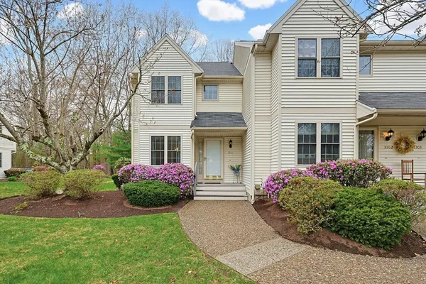 $449,900 | 3301 Maple Brook Road, Unit 3301, Bellingham, MA 02019