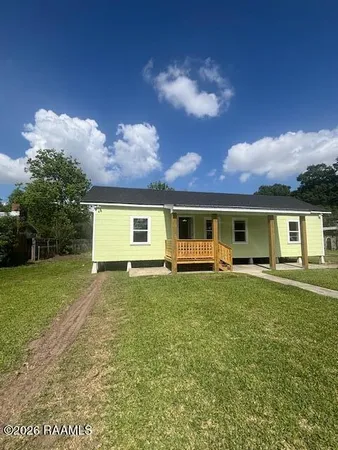 $1,500 | 117 South Poydras Street, Breaux Bridge, LA 70517