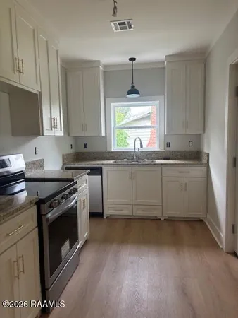 $1,500 | 117 South Poydras Street, Breaux Bridge, LA 70517