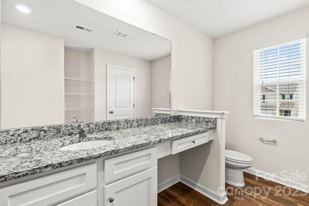 1748 Nia Road Charlotte, NC 28215 - Photo 14 of 18 Gallery Image 14
