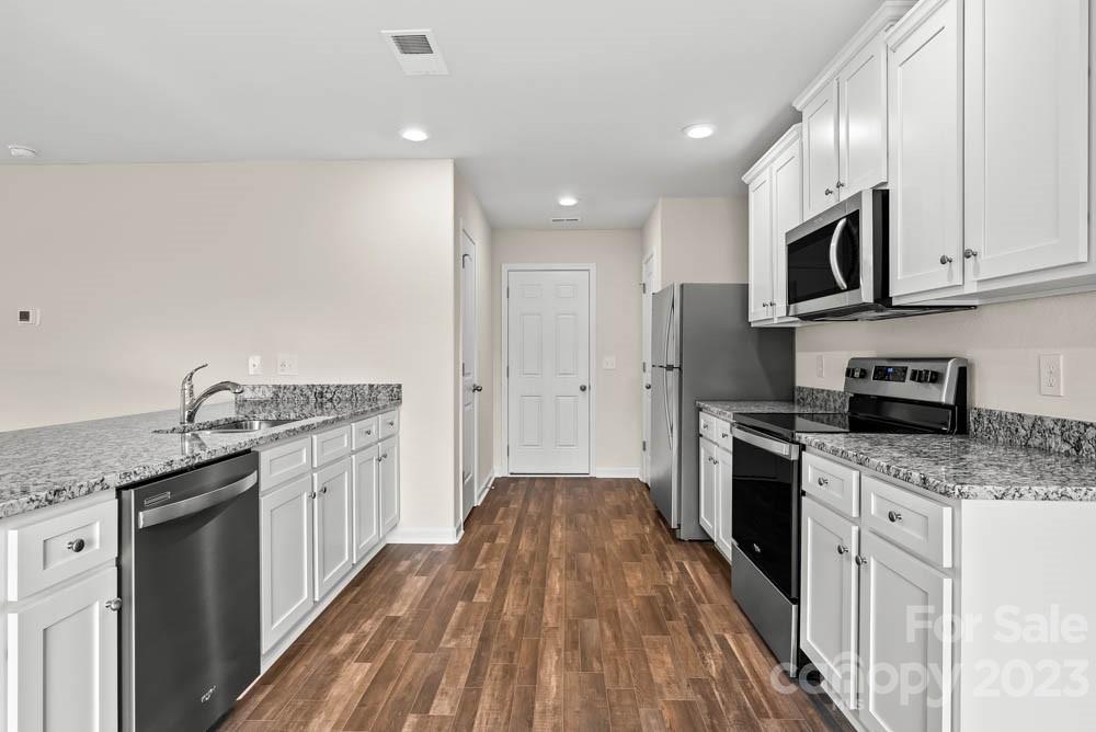 1748 Nia Road Charlotte, NC 28215 - Photo 2 of 18 Gallery Image 2