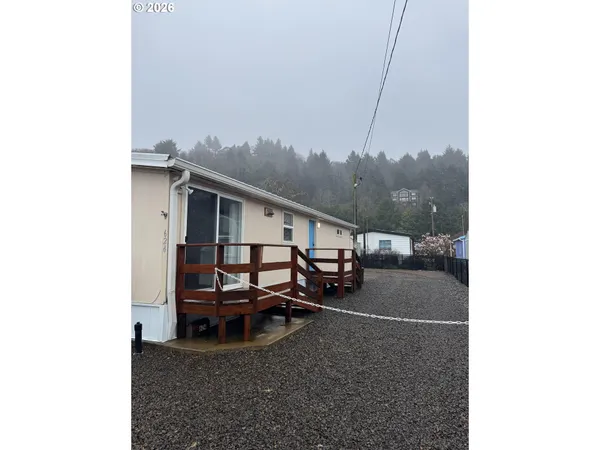 $299,000 | 624 South Dolphin Street, Rockaway Beach, OR 97136
