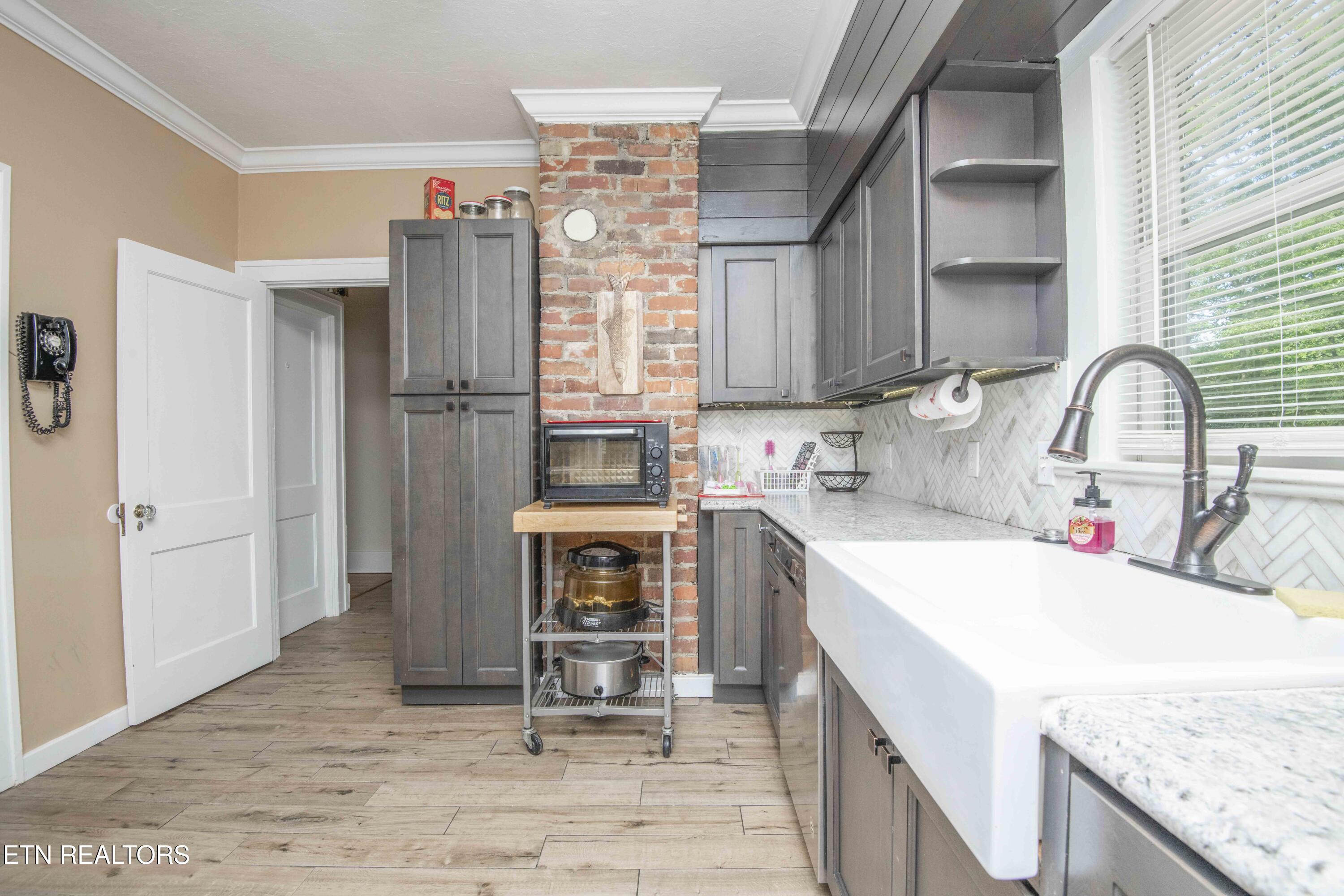 17761 Alberta Street Oneida, TN 37841 - Photo 16 of 56 kitchen 3_1
