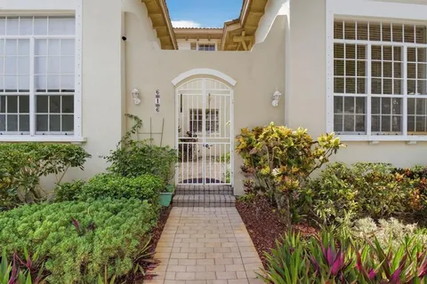 $435,000 | 616 Northwest 25th Avenue, Unit 616, Boynton Beach, FL 33426