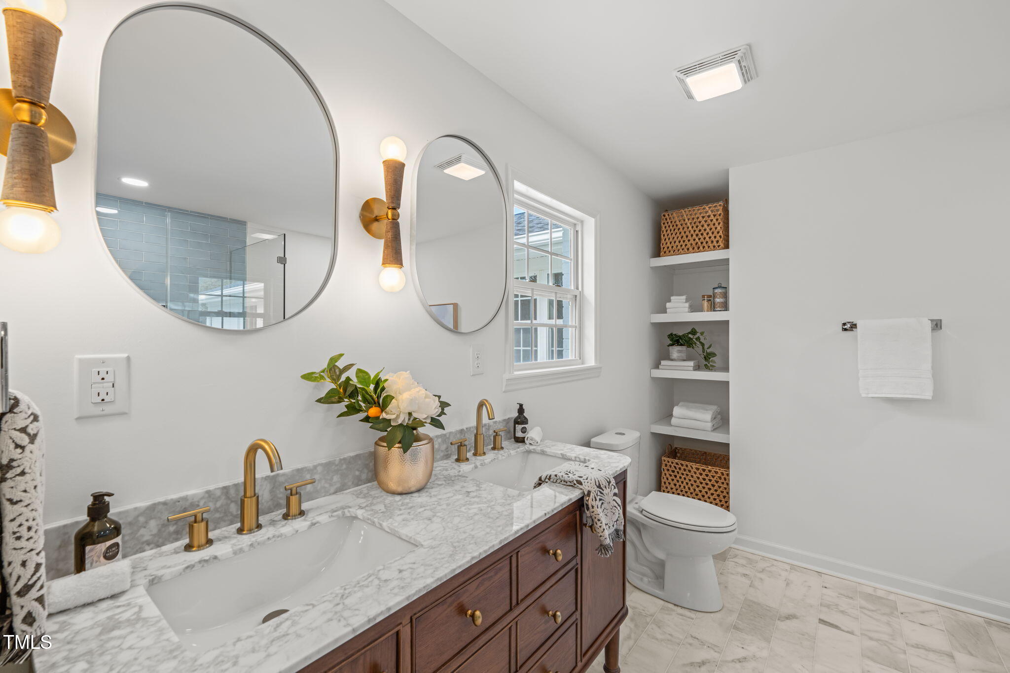 316 Ebon Road Durham, NC 27713 - Photo 11 of 48 a bathroom with a granite countertop sink mirror and toilet