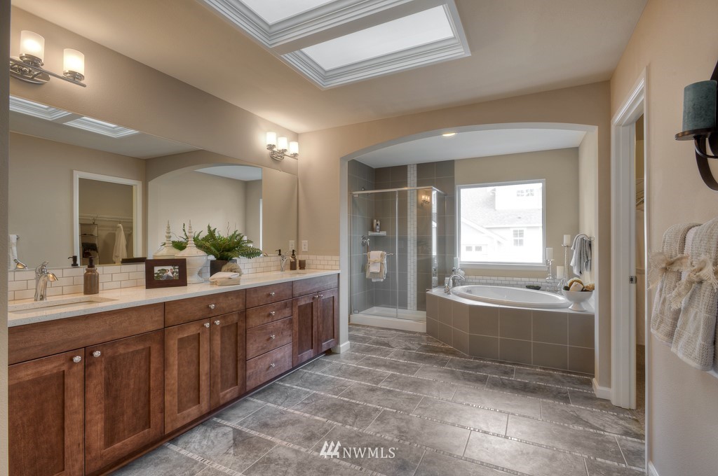 310 221st Place Southwest, Unit L2003 Bothell, WA 98021 - Photo 18 of 20