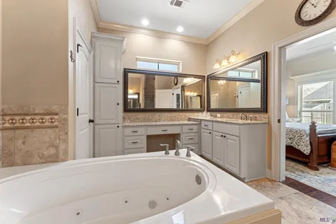 $560,000 | 36516 Oak Park Avenue, Prairieville, LA 70769