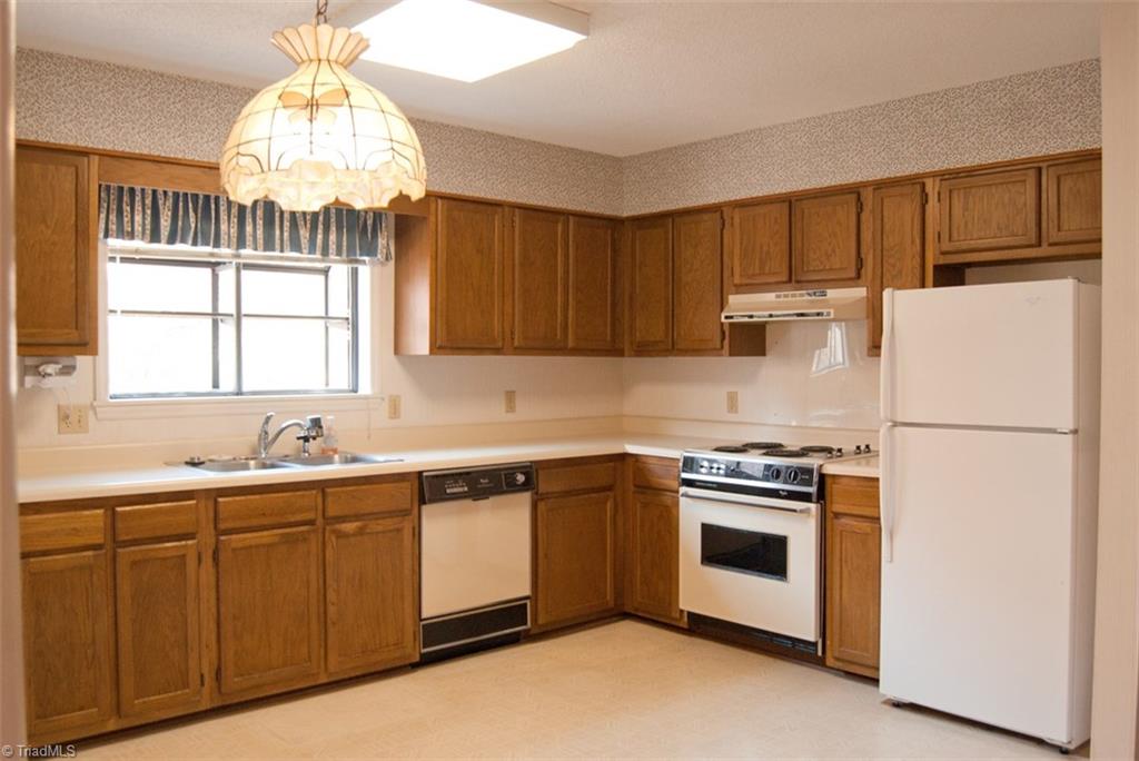 153 Old Mill Road High Point, NC 27265 - Photo 5 of 20 Gallery Image 5