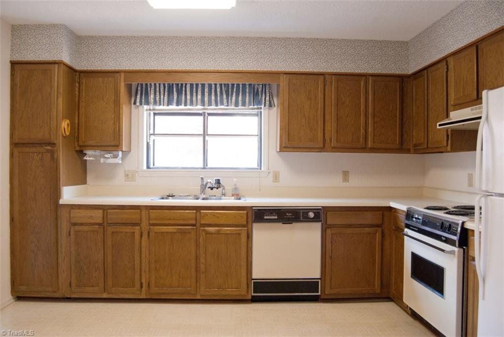 153 Old Mill Road High Point, NC 27265 - Photo 7 of 20 Gallery Image 7