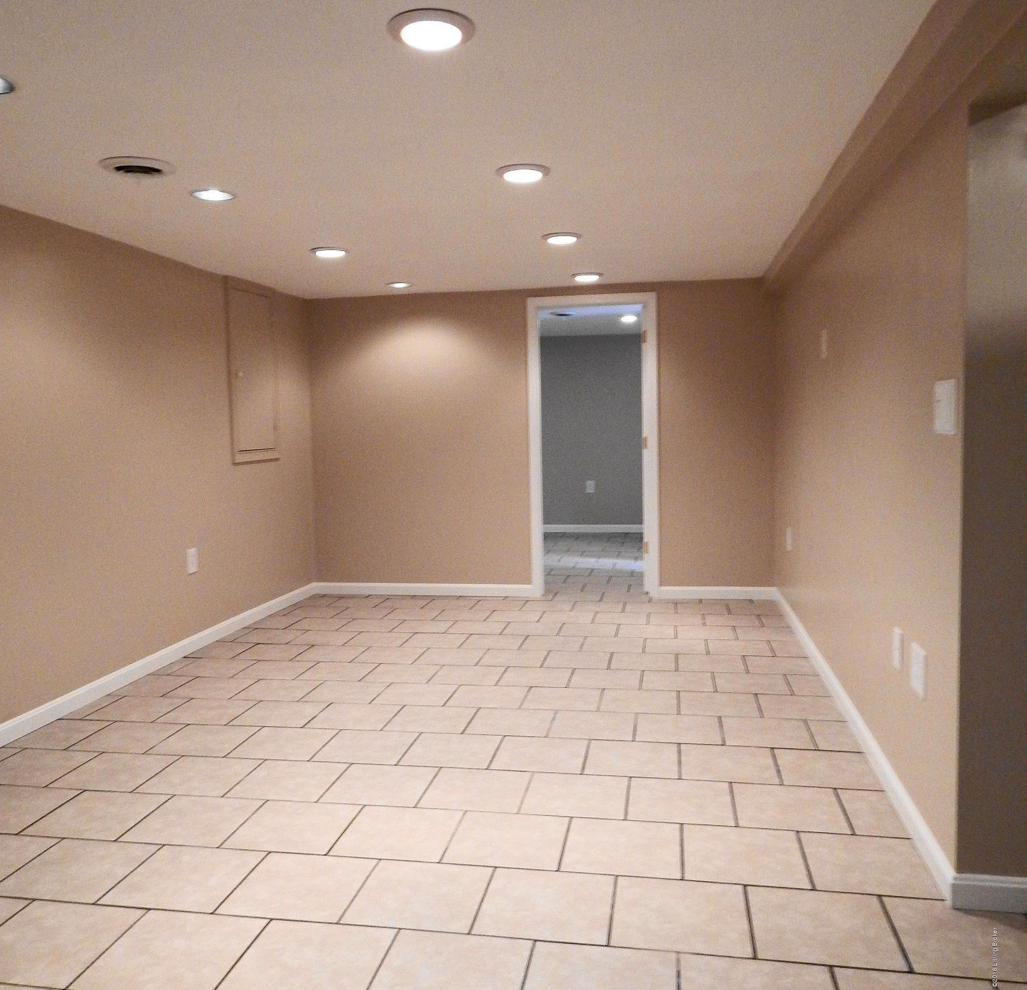 212 Oak Ridge Drive Radcliff, KY 40160 - Photo 41 of 69 DSCN1409