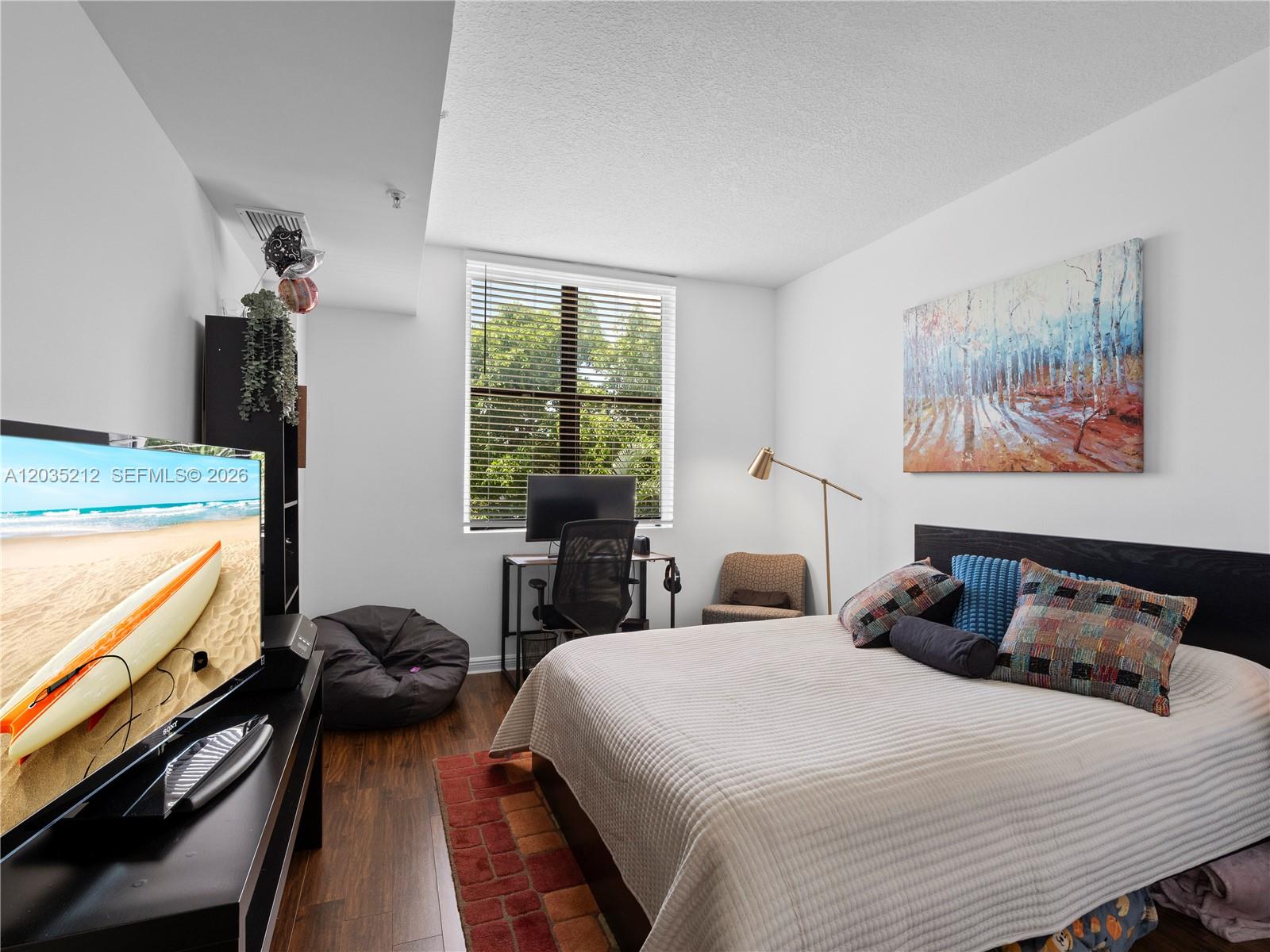 888 Douglas Road, Unit 302 Coral Gables, FL 33134 - Photo 7 of 51 SECOND BEDROOM WITH CUSTOM BUILT WALK-IN CLOSET