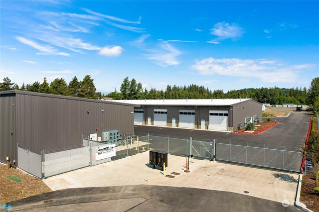 a view of a terrace with sky view