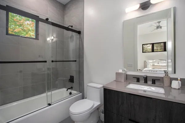 $1,575,000 | 2954 Peach Creek Court, Fennville, MI 49408